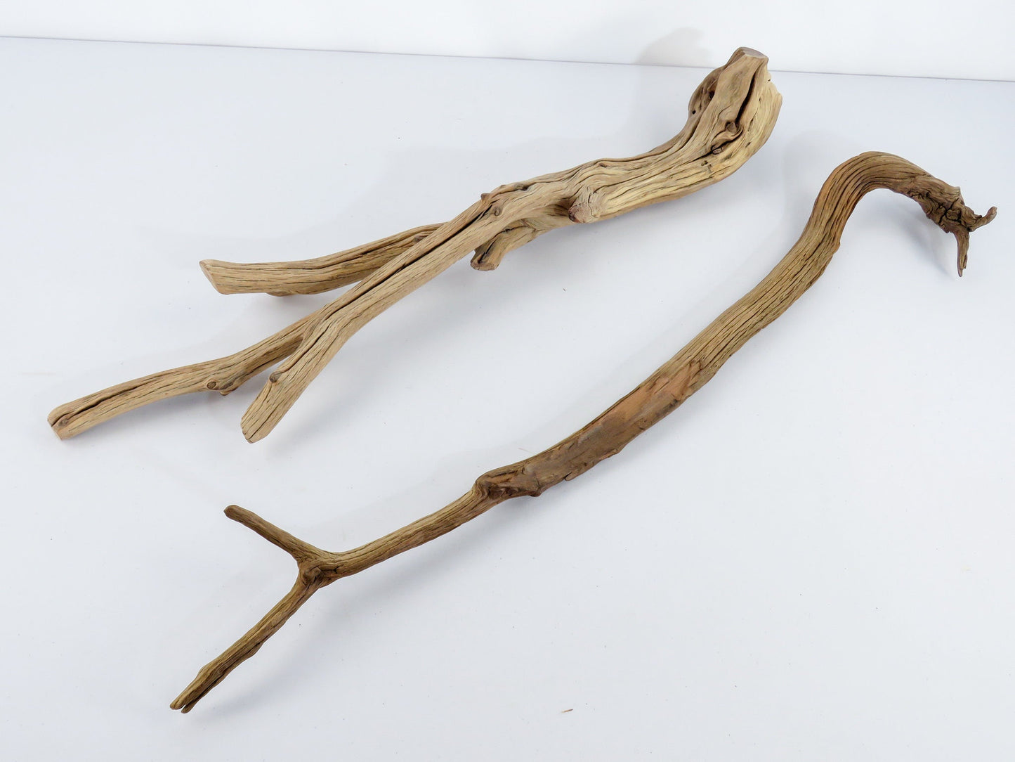 Smooth Manzanita Aquarium Driftwood, (2pc set), Reptile Terrarium, Driftwood Decor, Vivarium Wood, High-Quality Arizona Manzanita Branches